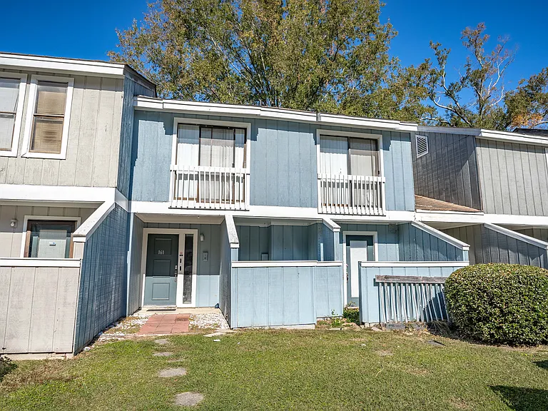 161 Wood Ct — Photo 11