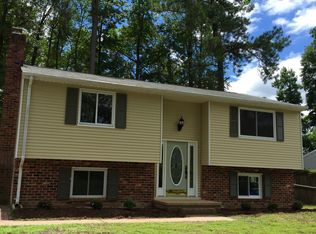 6625 Pebblespring Dr, North Chesterfield, VA 23234