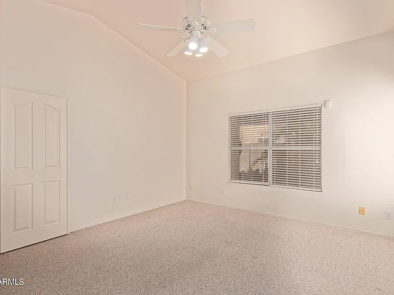 1175 W Myrna Ln — Photo 18