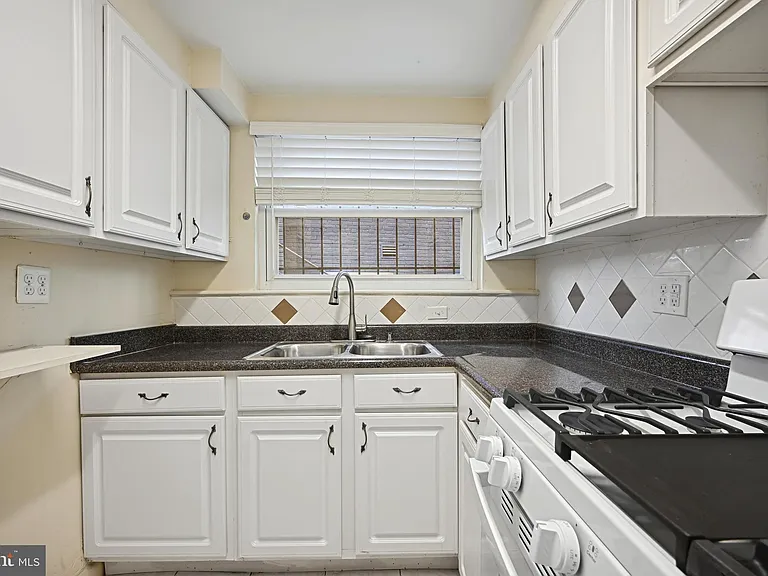 224 Webster St NE #A — Photo 7