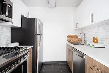 Rented by Pinnacle City Living