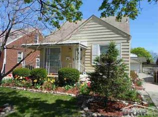 1517 Washington Ave, Lincoln Park, MI 48146