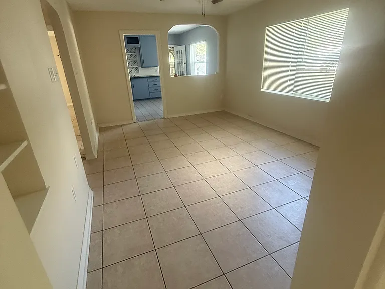 5605 Montana Ave — Photo 3
