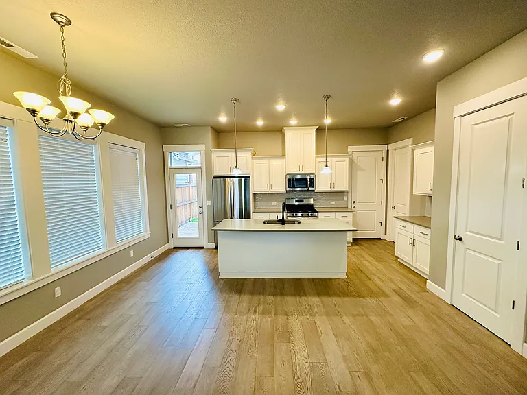 4105 SE 69th Ave — Photo 9
