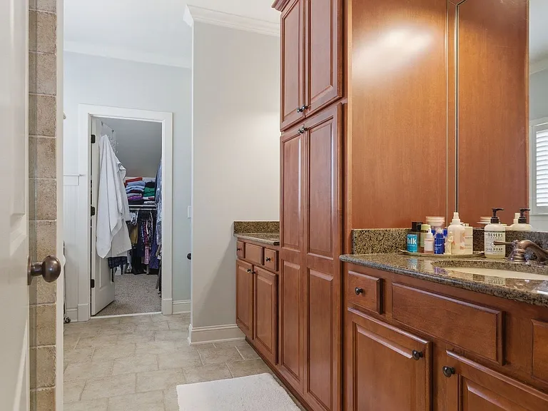 2500C W Linden Ave — Photo 23