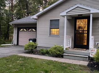 99 Snake Hill Rd, Glenville, NY 12302