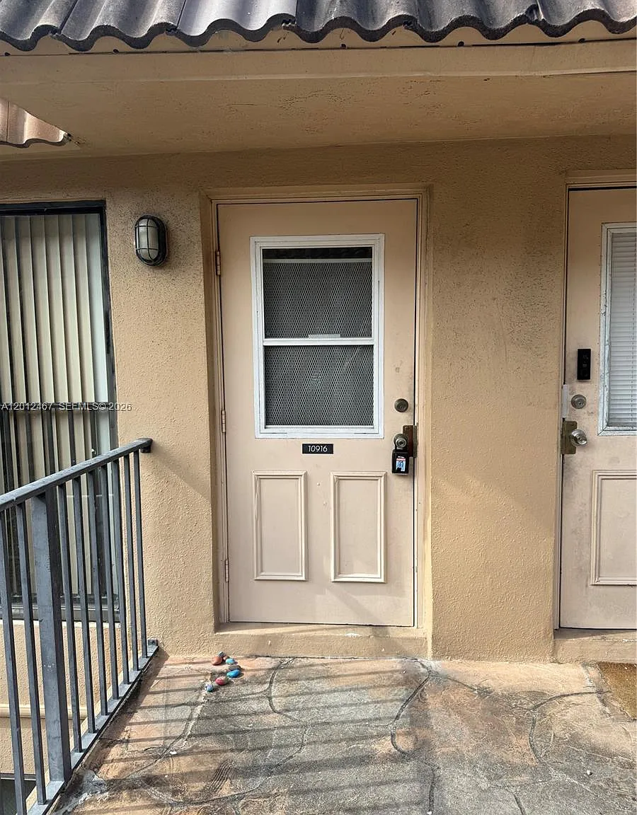 Cypress Creek Villas — Photo 4