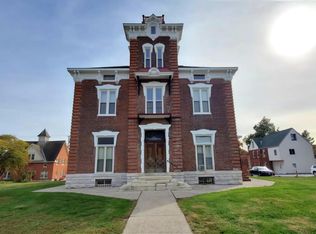 1118 State St #B069E1DDD, Quincy, IL 62301