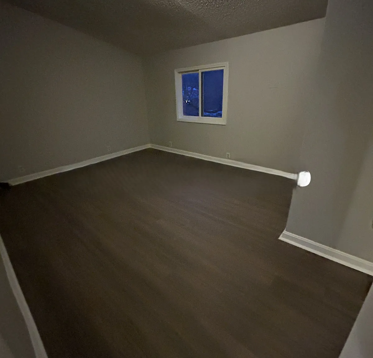 3 bed, 1792 sqft, $1,900 — Photo 2