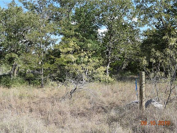 3rd image of 240 Whispering Woods Trl