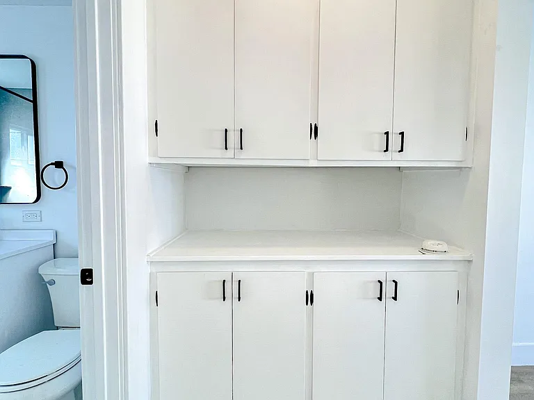 1613 Barry Ave #5 — Photo 10