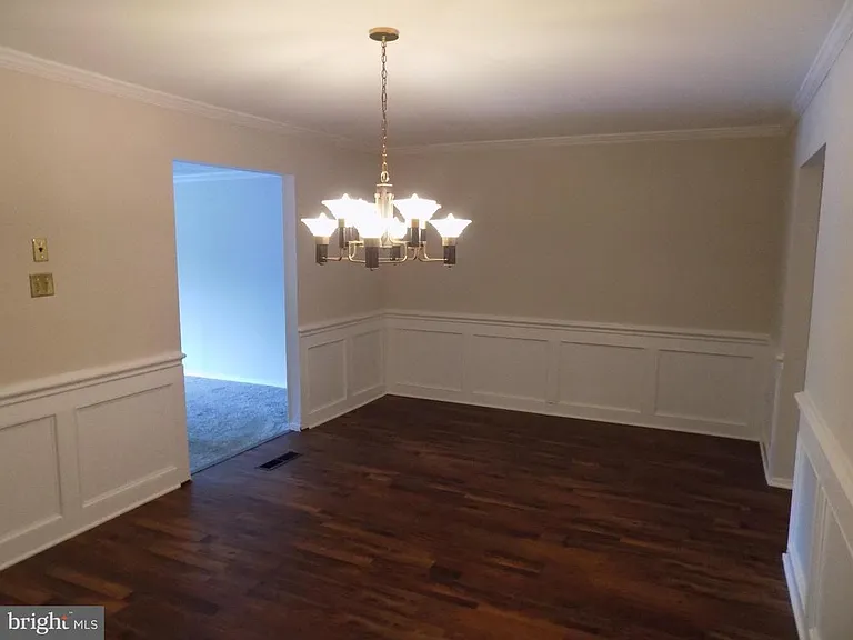 702 Towne Center Dr — Photo 19