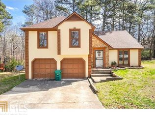 469 Allana Dr, Stone Mountain, GA 30087