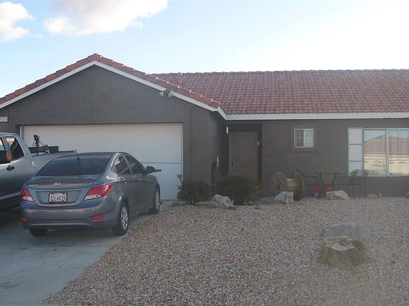 3rd image of 10989 Desert Rose Dr