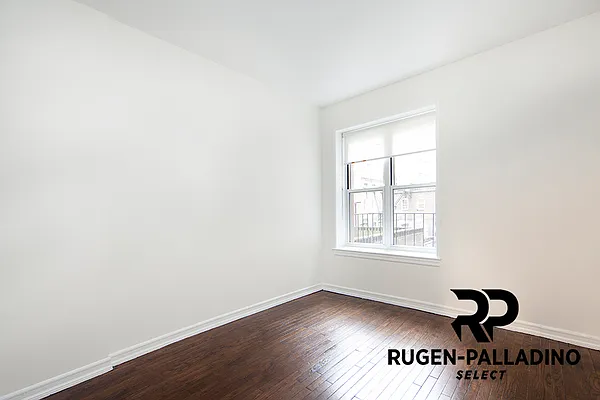 Rented by R New York | media 14