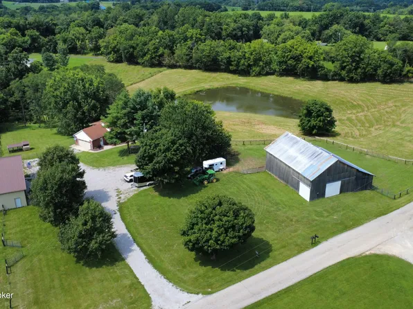 2714 Pea Ridge Rd, Waddy, KY 40076