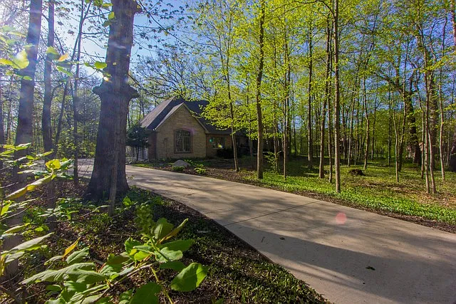 80 Long Grove Rd photo 1