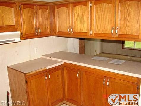 3rd image of 23118 Patricia Ln