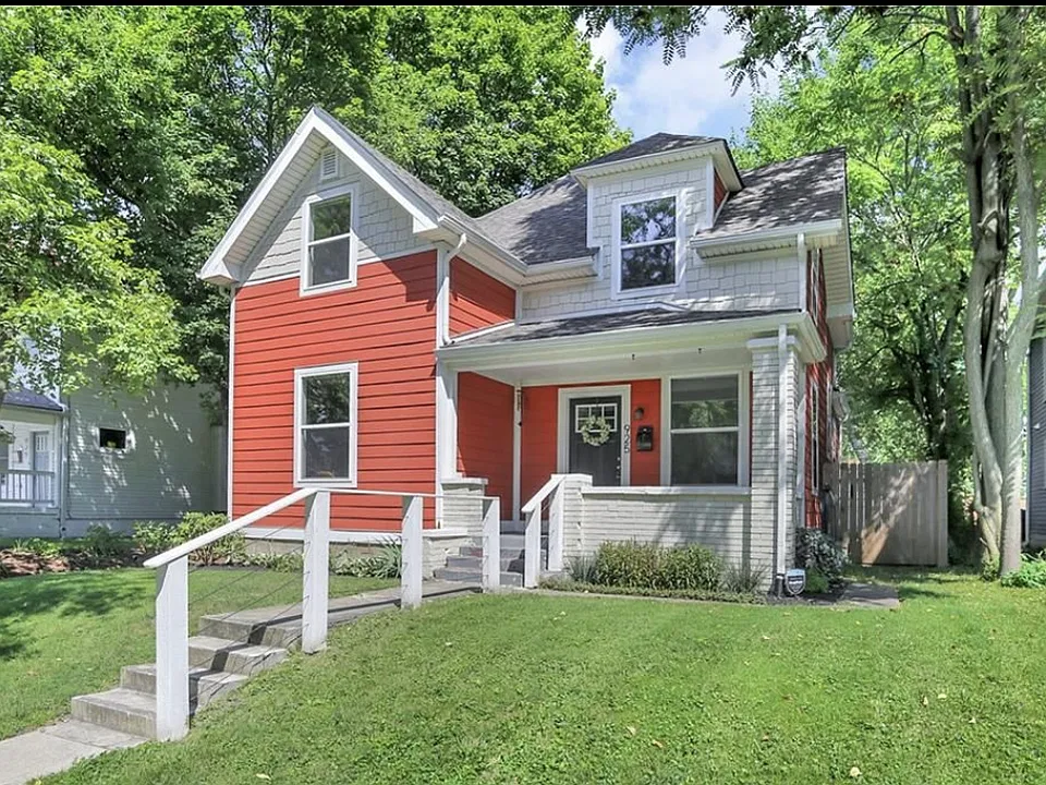 925 N Keystone Ave