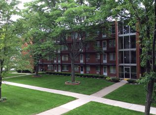 2925 W 13 Mile Rd APT 101, Royal Oak, MI 48073