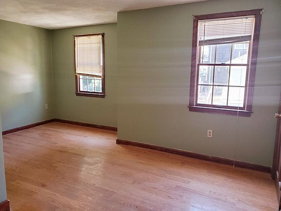 5th image of 191 Fayette St #1