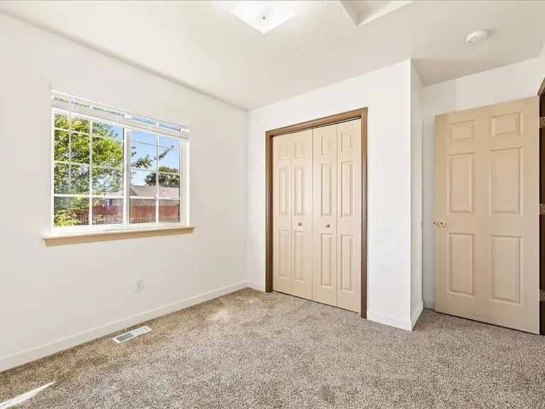 5610 Hawk Ave — Photo 12