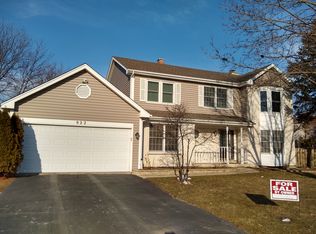 922 Somerset Ct, Carol Stream, IL 60188