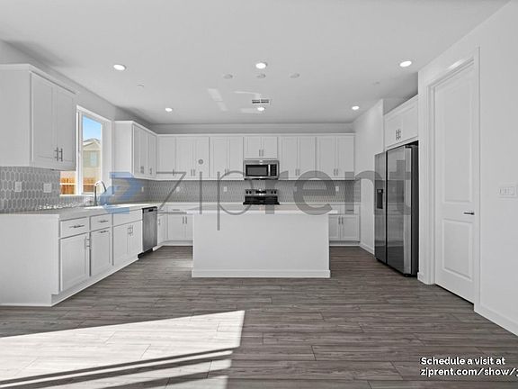 5th image of 1718 Kasnak Dr