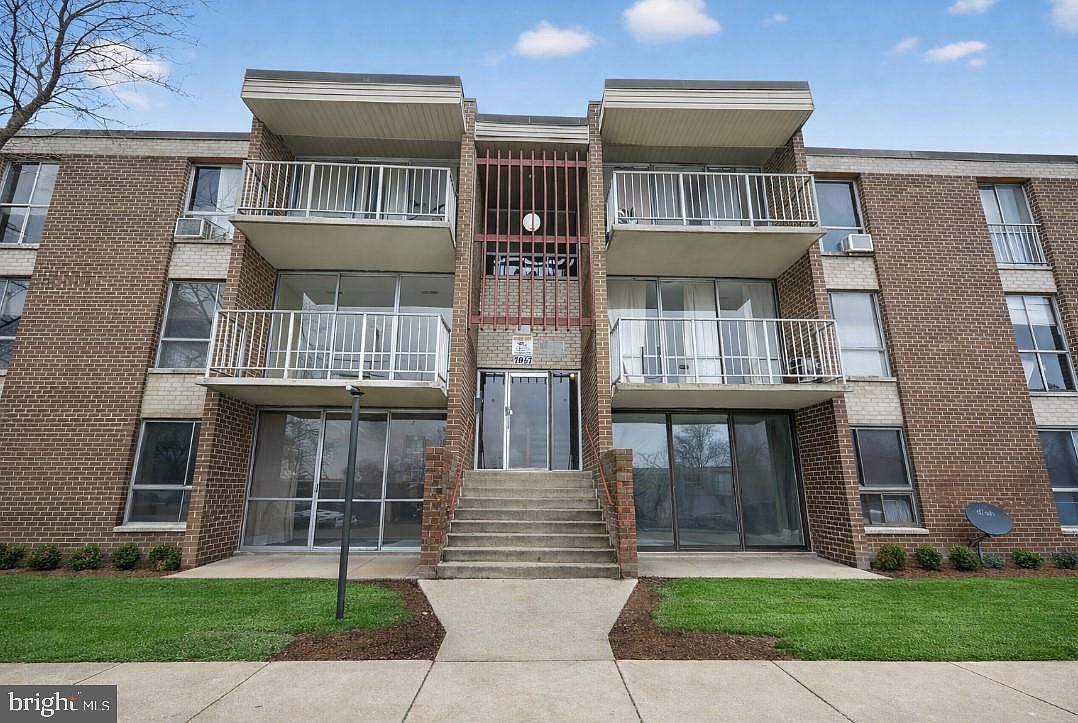 7957 Riggs Rd APT 11, Hyattsville, MD 20783 | MLS #MDPG2193412 | Zillow
