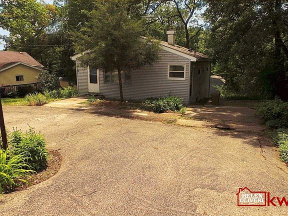3rd image of 21425 W Crescent Dr