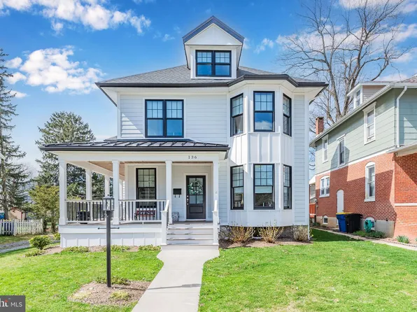 136 N 26th St, Camp Hill, PA 17011