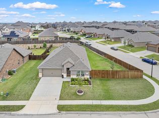 510 Royal Pine Dr, Fate, TX 75087