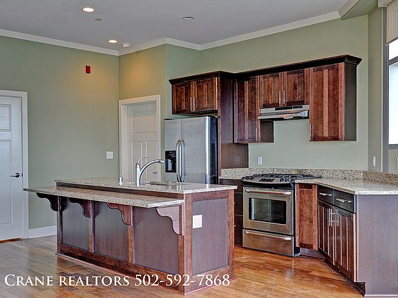 5th image of 324 E Main St Unit 500