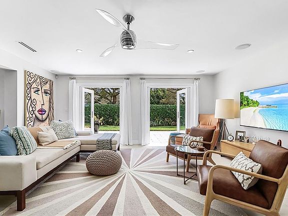 5th image of 1390 Mandarin RD