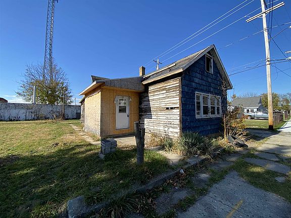 2nd image of 319 McPherson St