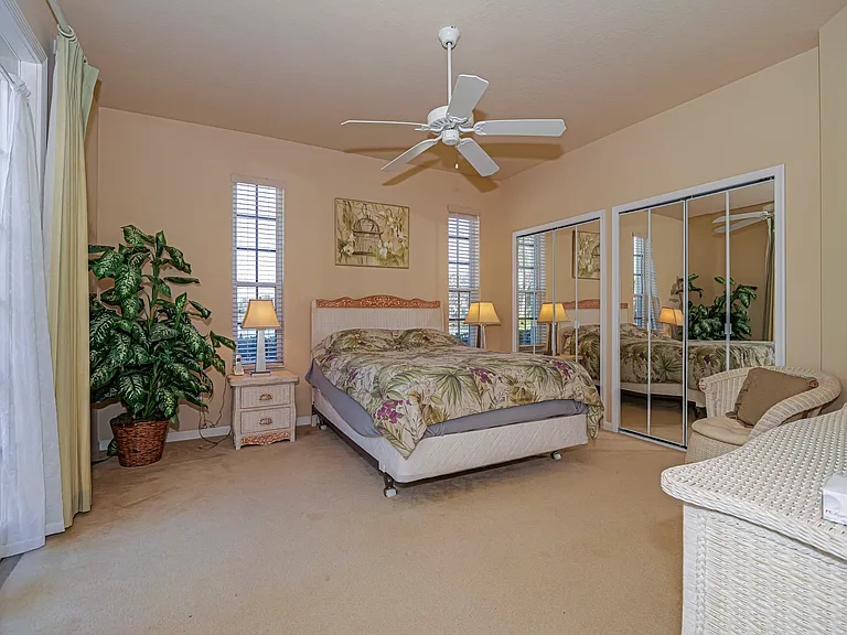2135 S Maiden Ln — Photo 11