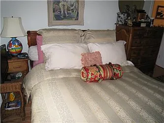 Rented by R New York