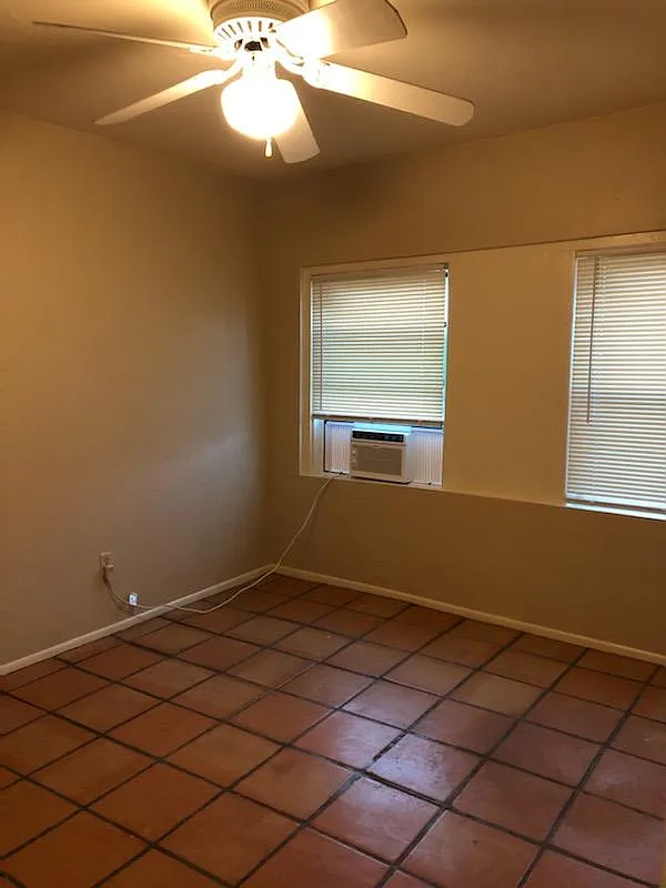 2 bed, 559 sqft, $1,195 — Photo 2