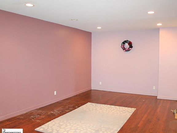 4th image of 1351 Shore Pkwy #2
