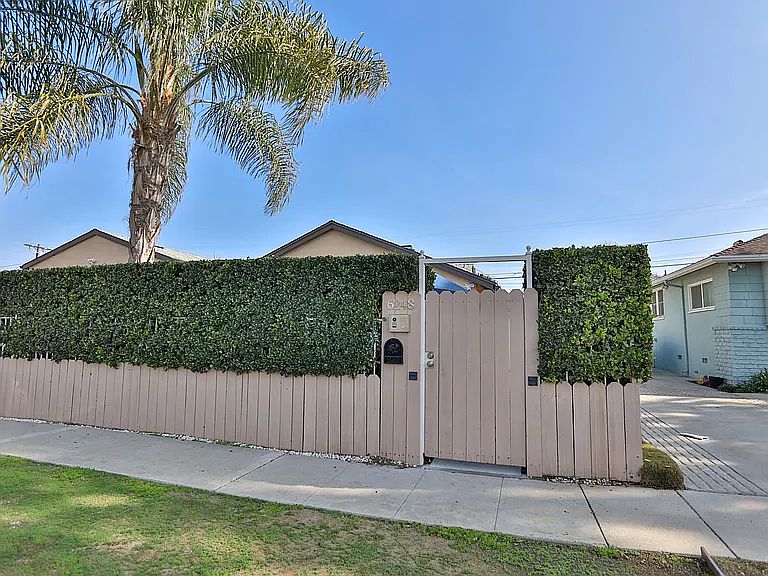 1st image of 6248 Aura Ave