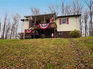 243 Gaskill Rd, Grindstone, PA 15442