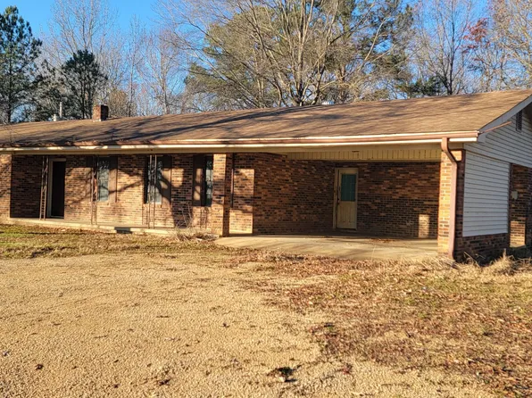 2110 Scarce Creek Rd, Lexington, TN 38351