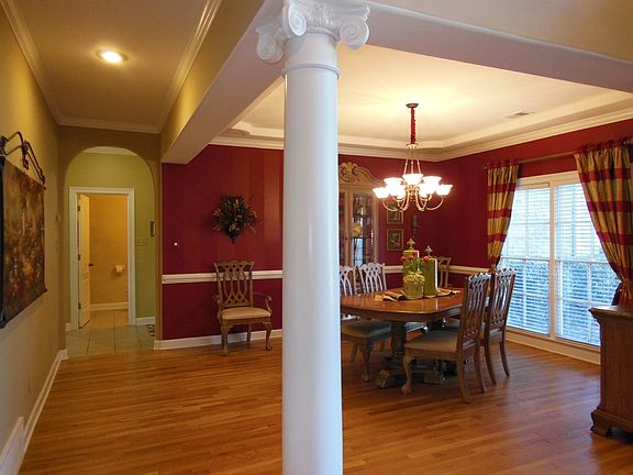 3rd image of 2063 W Houston Way