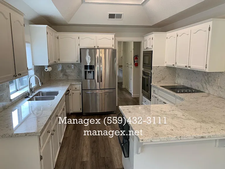515 E Braddock Dr — Photo 5