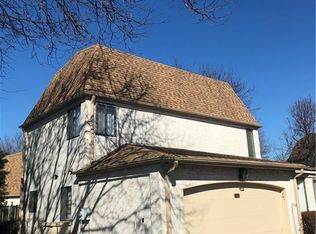 43 Carriage Pl, Edison, NJ 08820