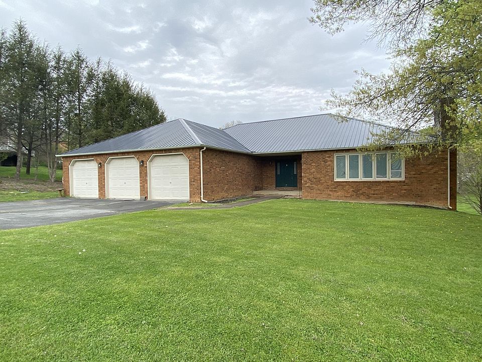 1st image of 1220 Olde Oaks Dr