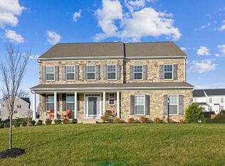 50 Stone Oak Pl, Round Hill, VA 20141