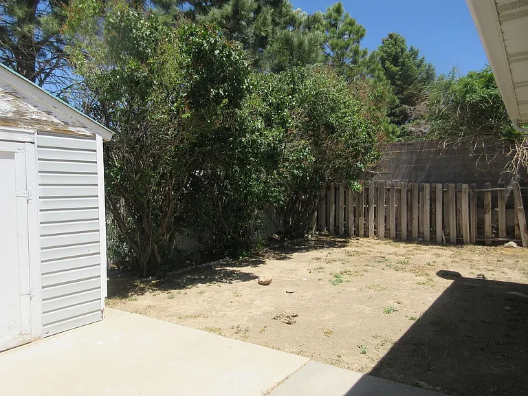 527 E 2015 N — Photo 20