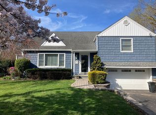 334 Elwood Rd, East Northport, NY 11731