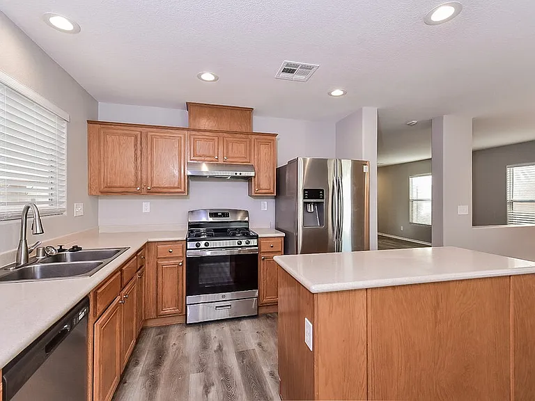 7620 Emerald Ridge Ct — Photo 10